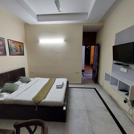 Mandakini Villa New Delhi Bagian luar foto