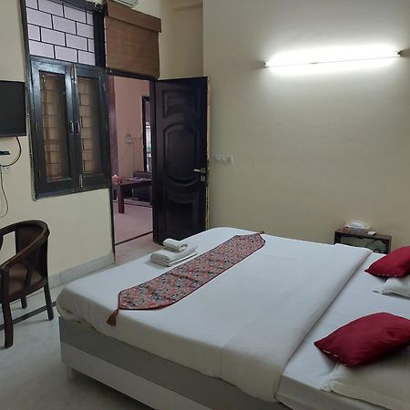 Mandakini Villa New Delhi Bagian luar foto