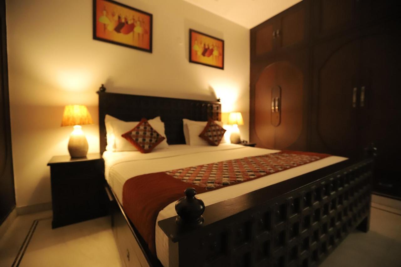 Mandakini Villa New Delhi Bagian luar foto